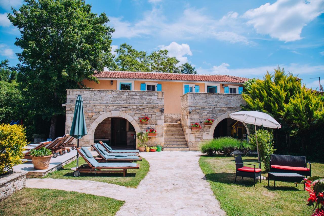 Casa Karnevali Villa Žminj Buitenkant foto